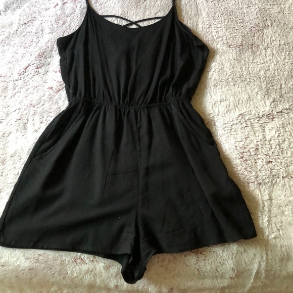 Black romper - Picture 2 of 2